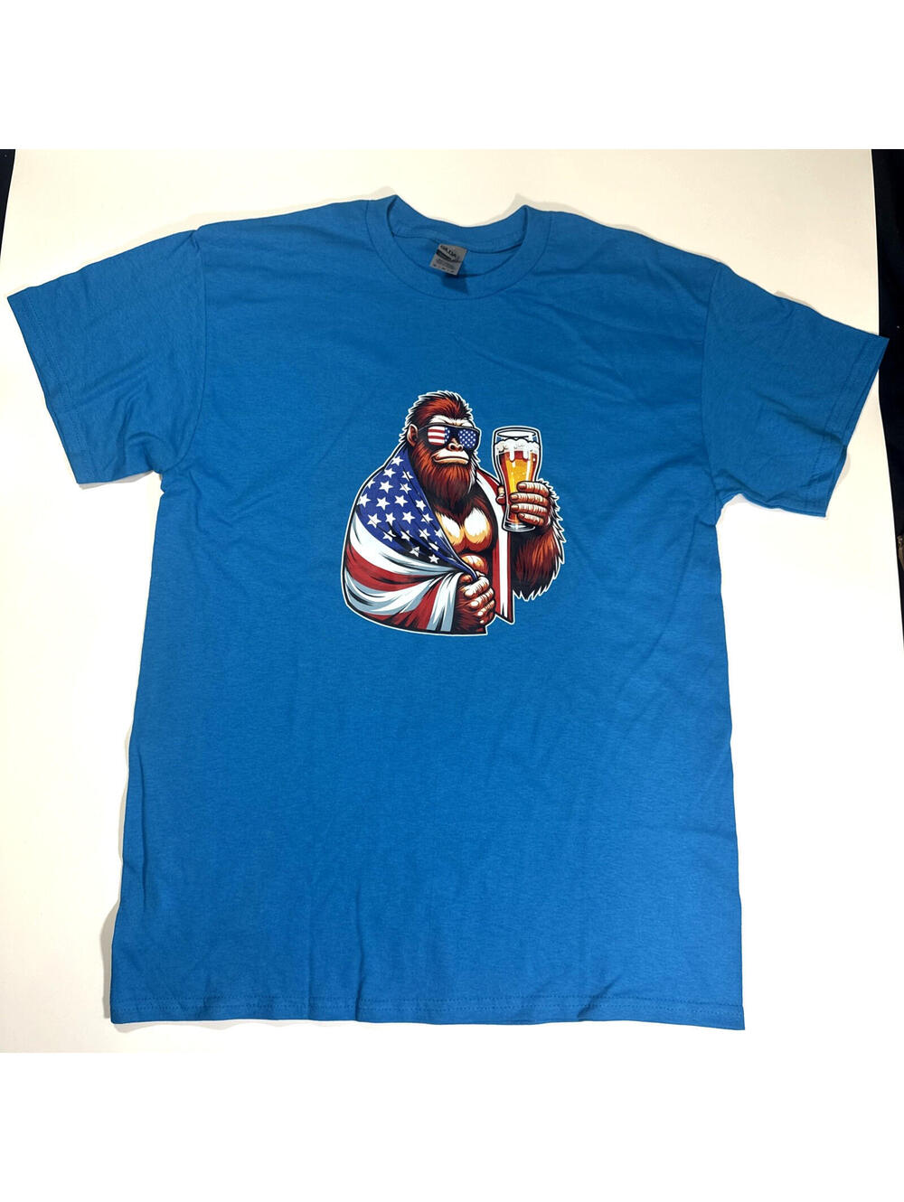 Patriotic Bigfoot Beer T-Shirt Size Medium Teal American Flag Sasquatch Tee USA